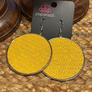 🍁NEW Paparazzi Yellow Earrings🍁